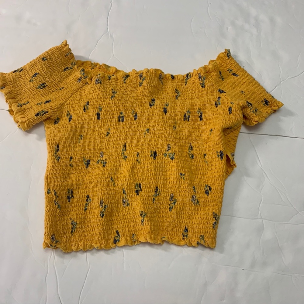 Hollister top junior medium